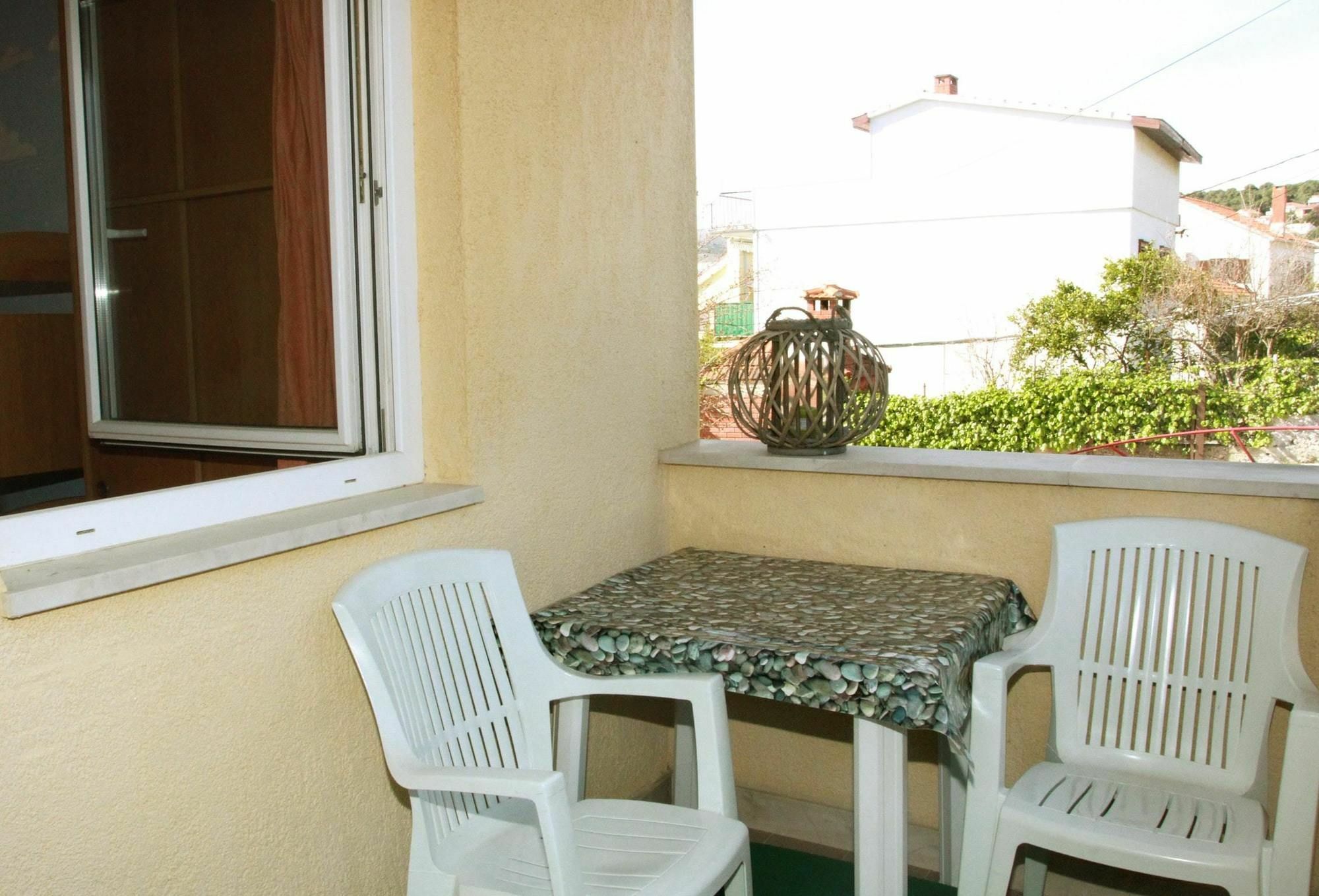 Apartment With 2 Bedrooms In Okrug Gornji, With Enclosed Garden And Wi Exteriör bild